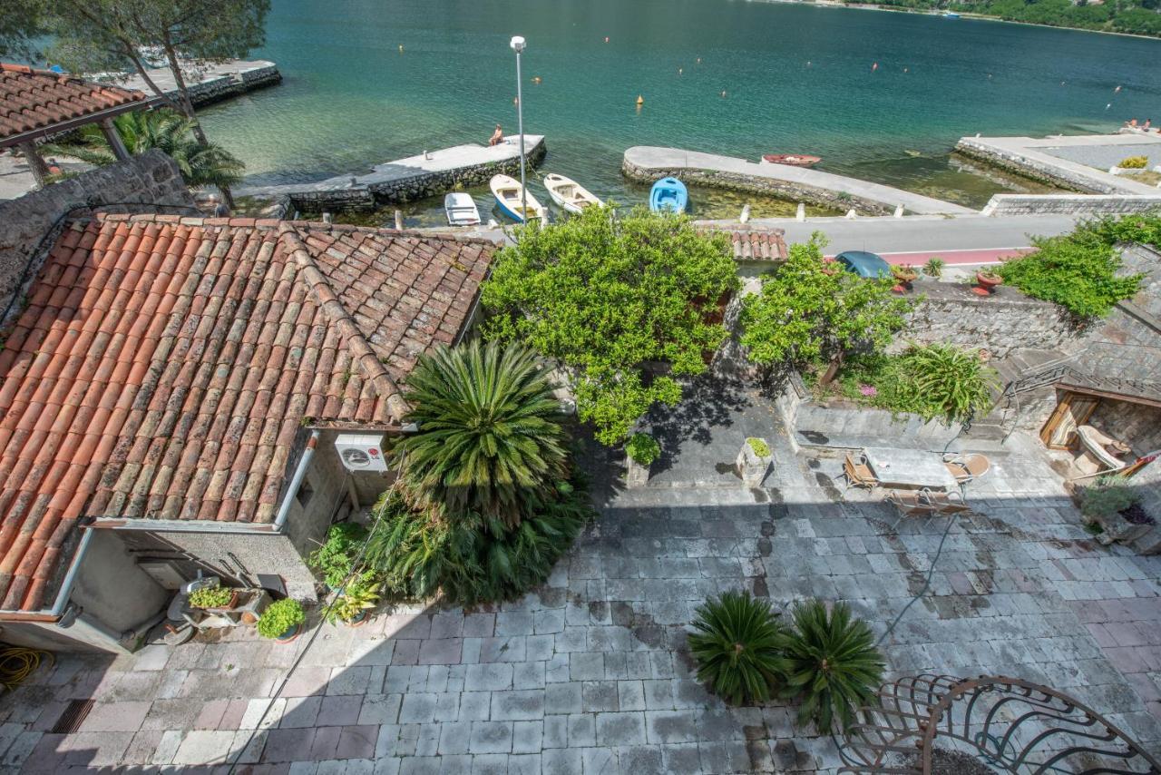 Apartments Radimir Kotor Exterior photo