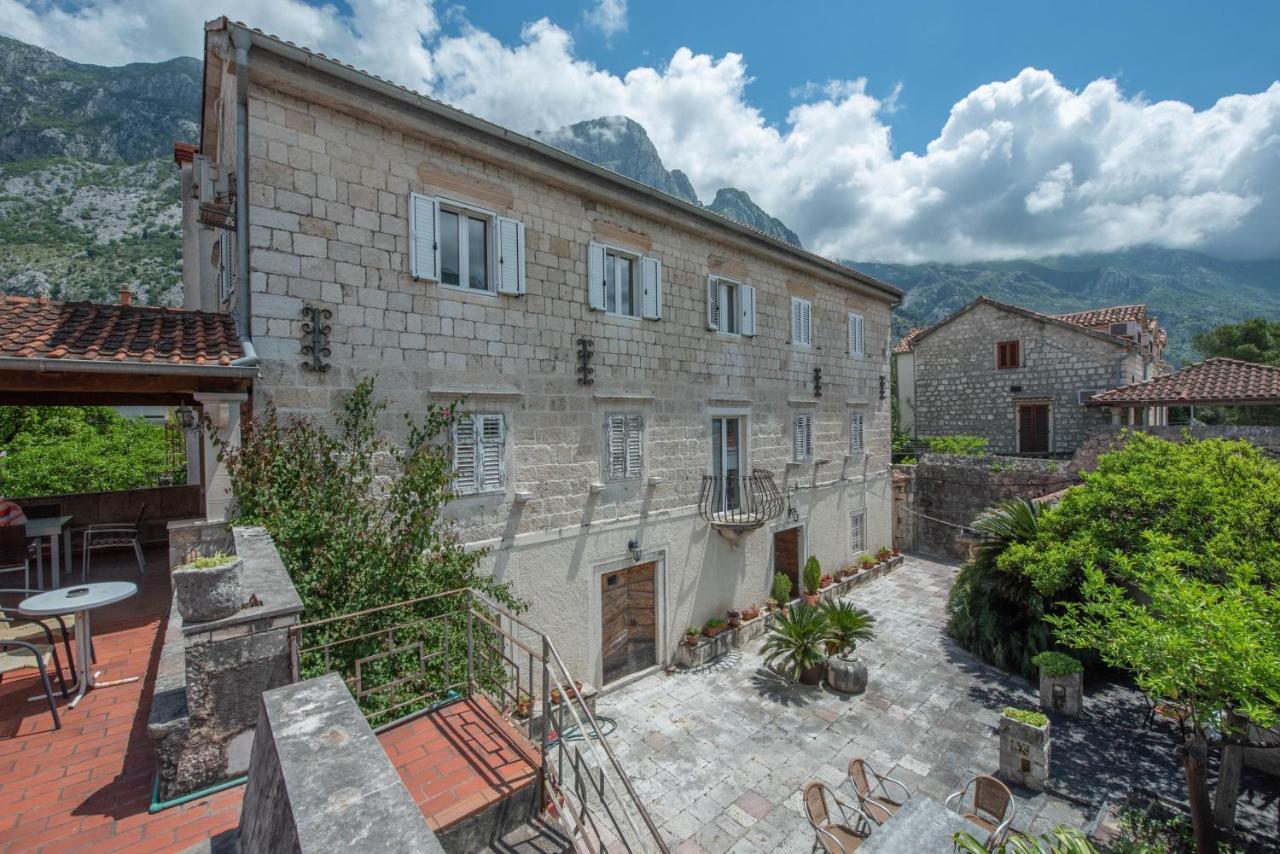 Apartments Radimir Kotor Exterior photo