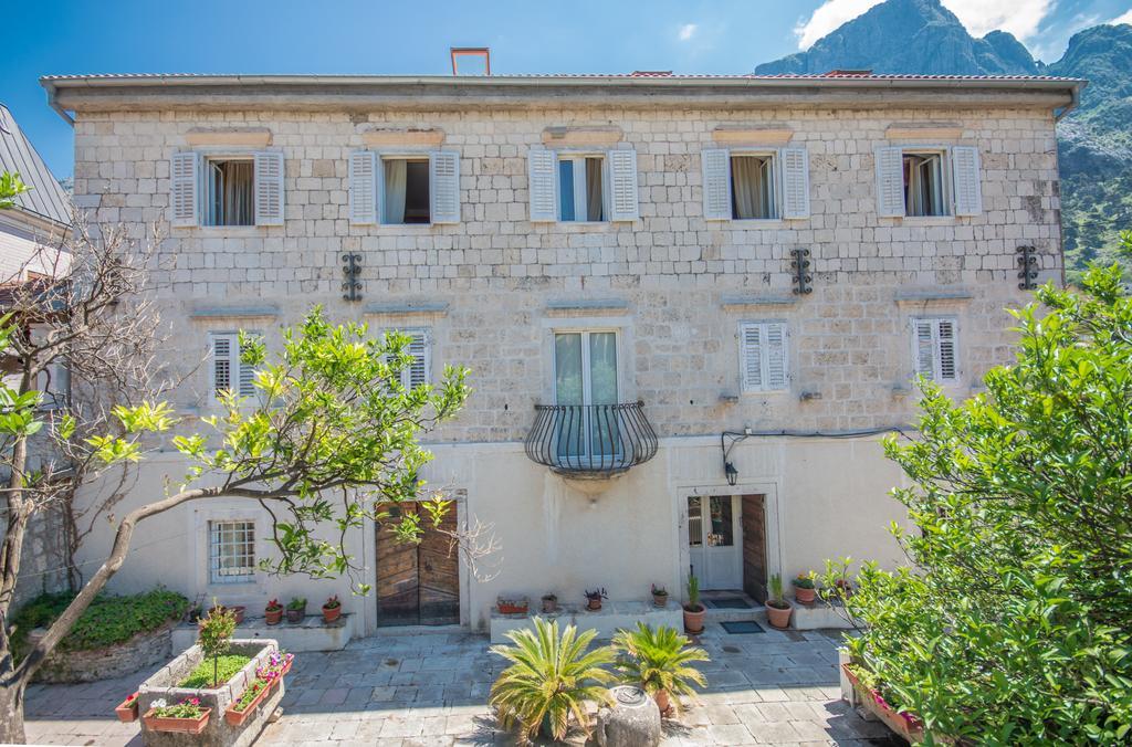 Apartments Radimir Kotor Exterior photo