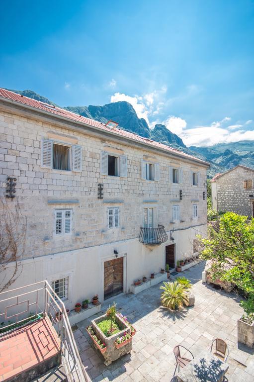Apartments Radimir Kotor Exterior photo